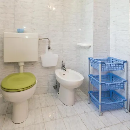2 Bedroom Beautiful Apartment In Savudrija