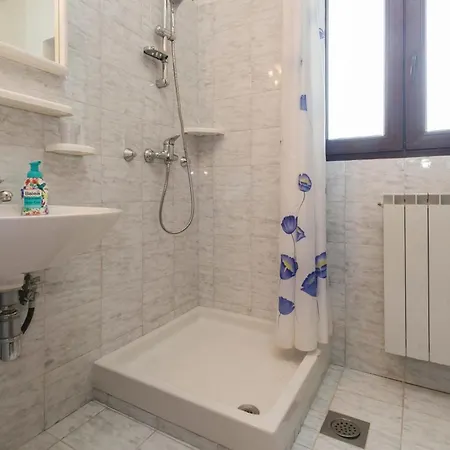 Apartment 2 Bedroom Beautiful Apartment In Savudrija
